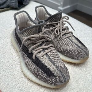 Original Yeezy boost 350 in hash brown